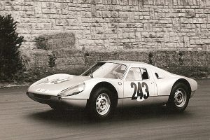 voiture de course technique en voiture de course 12 porsche 904 sportif universel au look design
