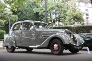 journee internationale des musees et promenades en taxi dans des classiques speciaux chez emil frey classics le 15 mai 2022 service auto
