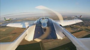 sur le web transports une voiture volante entre paris et londres des 2023