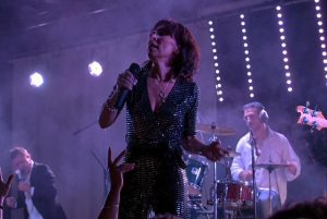 revue de presse internet orchestre metropole une machine a danser pour 25 bals