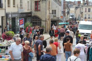 vous aimerez cette parution argentan une formule 1 des voitures de collections des jeux succes de la braderie des commercants