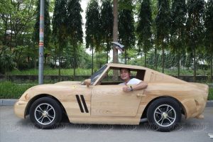 infos pour les passionnes une superbe collection de voitures en bois a lechelle 2 3 made in vietnam societe