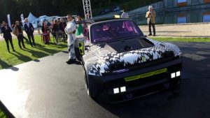sur le web renault 5 un garage de reve pour ses 50 ans