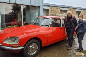 focus sur ce texte ce garage pres de combourg abrite de belles voitures de collection