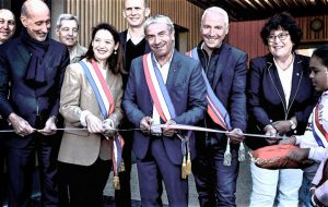 le maire de linas idf m christian lardiere commet un exces de pouvoir en faveur de sa femme pour une affaire de circulation corruption anticorveille fraude anticor favoritisme