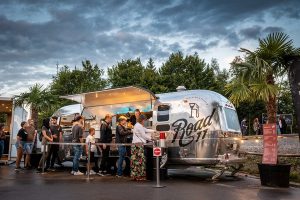 Kultiges Autokino mit den TCS Drive In Movies | (service auto)