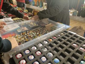 Sur internet : Vinyles, petites voitures, magazines… Le salon des collectionneurs de Cahors fait des heureux