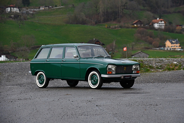 Image Peugeot 304 GL Break D11 (1978) - Lot 143 an der Versteigerung der Oldtimer Galerie Toffen le 23 mars 2024