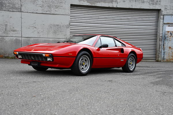 Image Ferrari 308 GTB Quattrovalvole (1983) - Lot 140 an der Versteigerung der Oldtimer Galerie Toffen le 23 mars 2024
