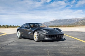 Image Ferrari F12 Berlinetta (2014) - Lot 020 an der Artcurial « The W Collection » Monaco Versteigerung 2024