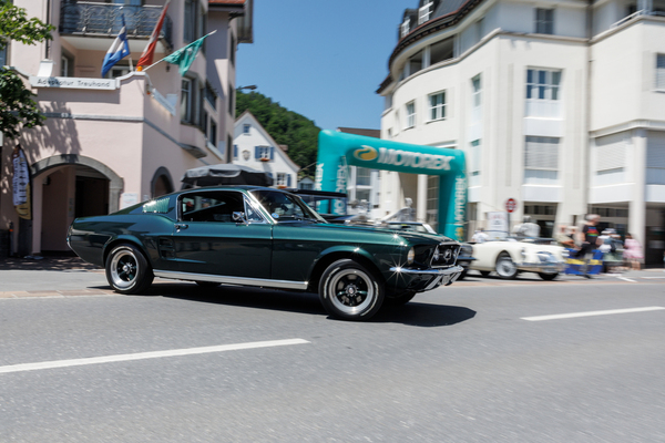 Image Ford Mustang Fastback an der Heidi-Classic 2023