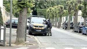 Sur le web : Un ancien légionnaire se retranche chez lui, à Chantilly, et provoque un important déploiement de gendarmes