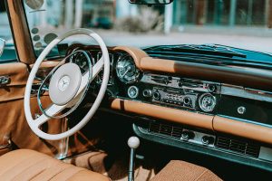Information pour les passionnés : Voiture classique : pourquoi choisir une Mercedes Benz ?